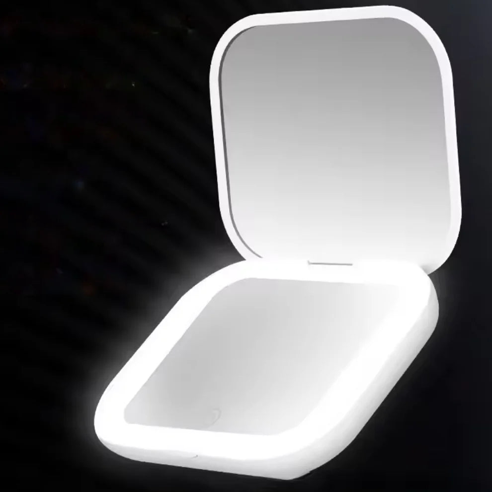 Adheza – LED Mirror and Magnifying Lamp